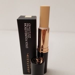Anastasia Beverly Hills Stick Foundation in Banan
